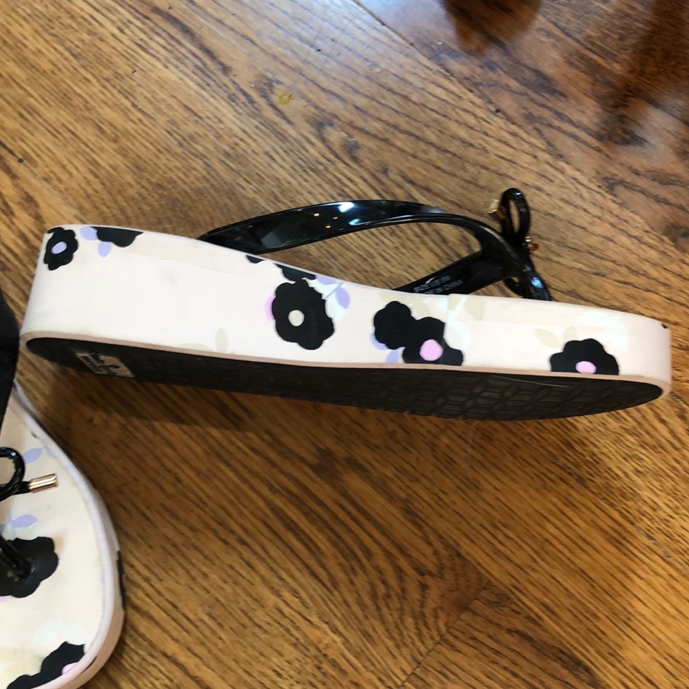 Flip flops - Picture 2 of 4
